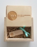 logo op houten cadeau doosjes