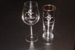 Wijnglas en bierglas